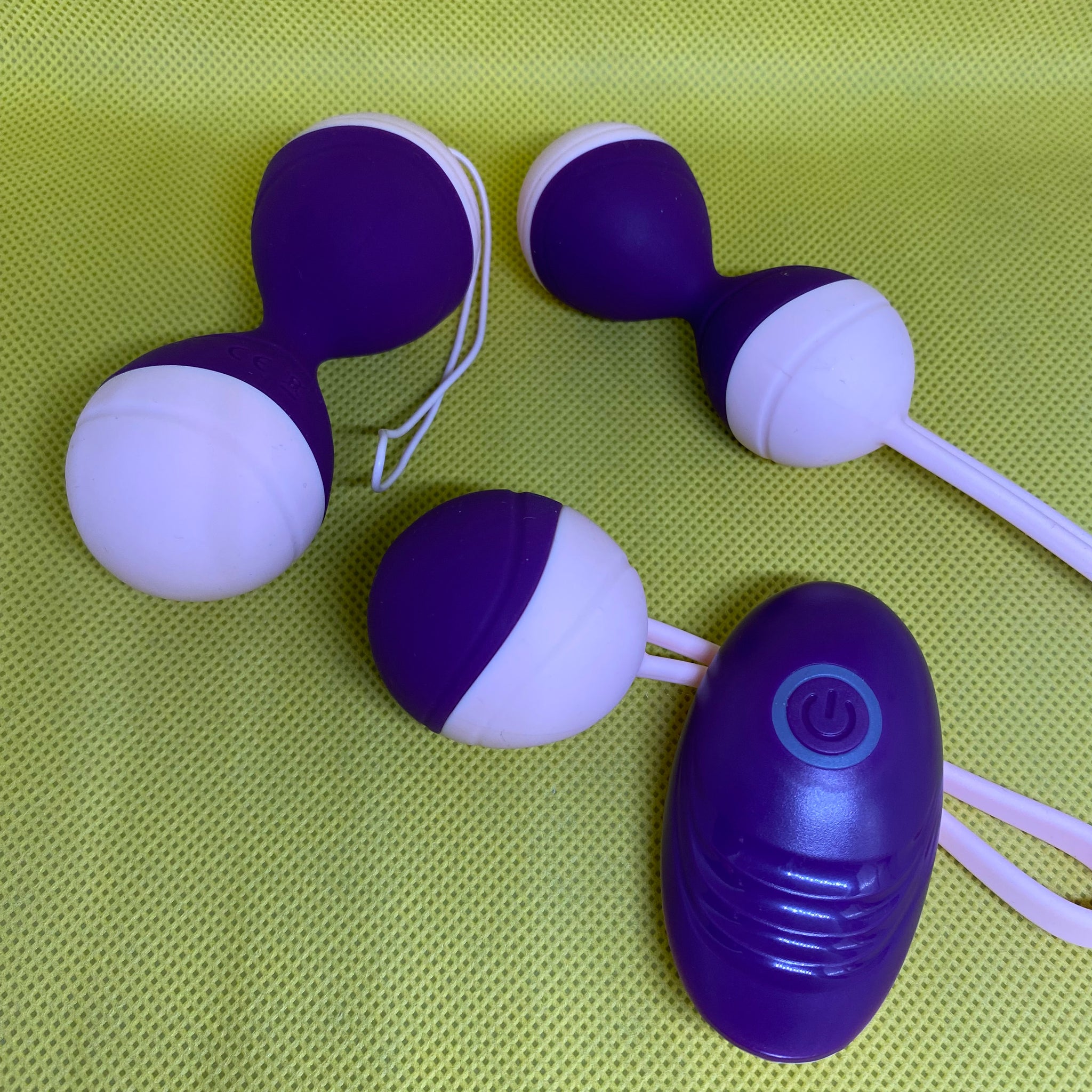 Exotic Kegel Balls set